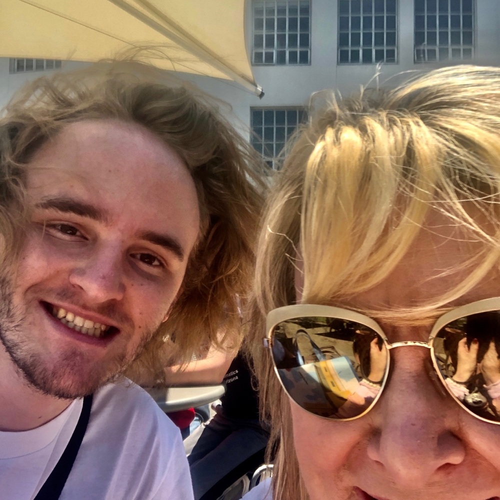 Meet your Posher, Julie